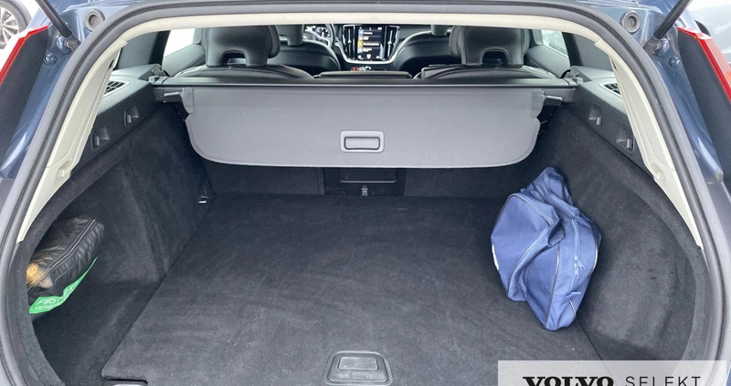 Volvo V60 cena 99999 przebieg: 135677, rok produkcji 2019 z Nekla małe 326